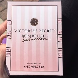 Victoria secret BOMBSHELL SEDUCTION!!
